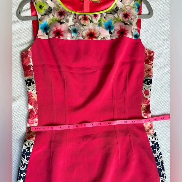 Ellie Tahari mini Dress size 6 Barbie Pink Floral city romantic bachelorette - Picture 11 of 11